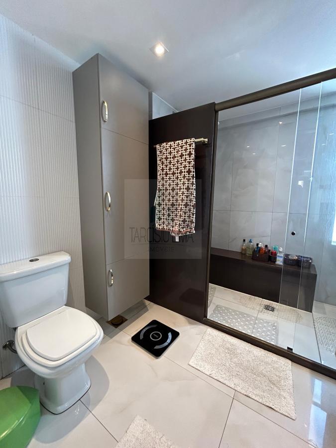 Apartamento à venda com 3 quartos, 140m² - Foto 11