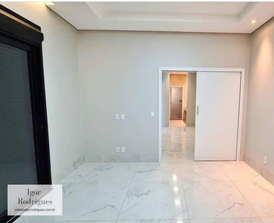 Casa à venda com 3 quartos, 240m² - Foto 5