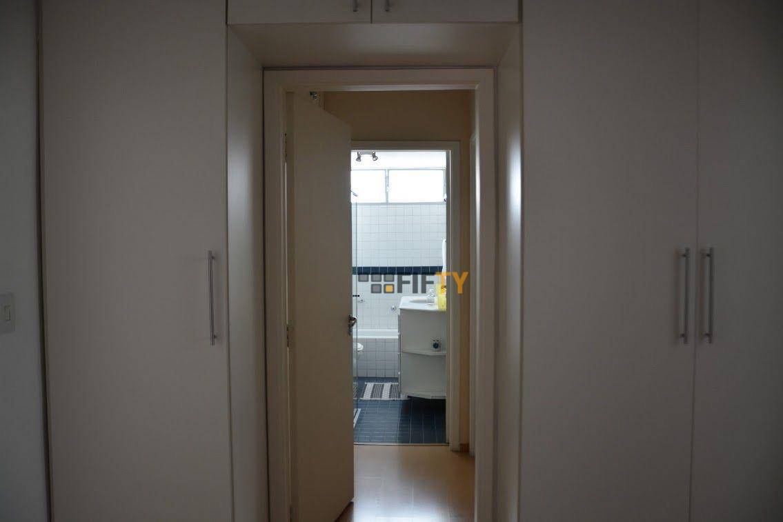 Apartamento à venda com 3 quartos, 155m² - Foto 13