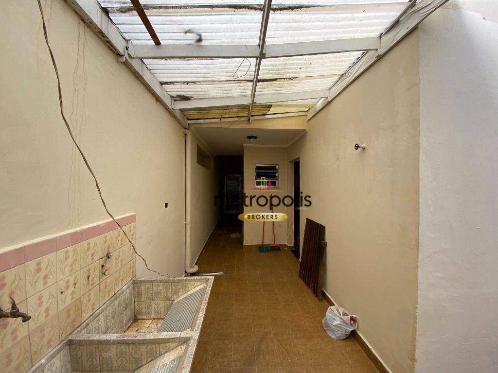 Sobrado à venda e aluguel com 3 quartos, 169m² - Foto 14