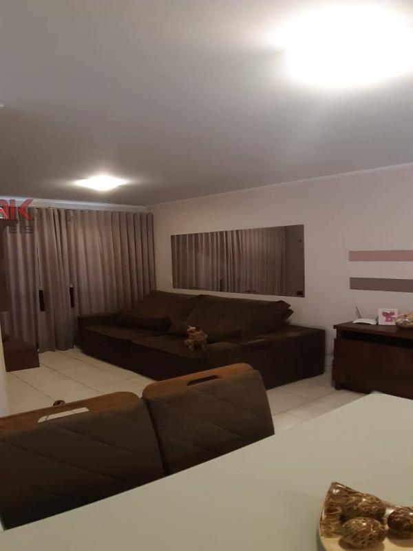 Apartamento à venda com 2 quartos, 75m² - Foto 3