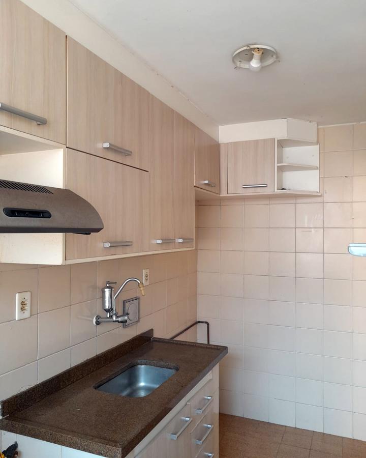 Apartamento à venda com 2 quartos, 72m² - Foto 3