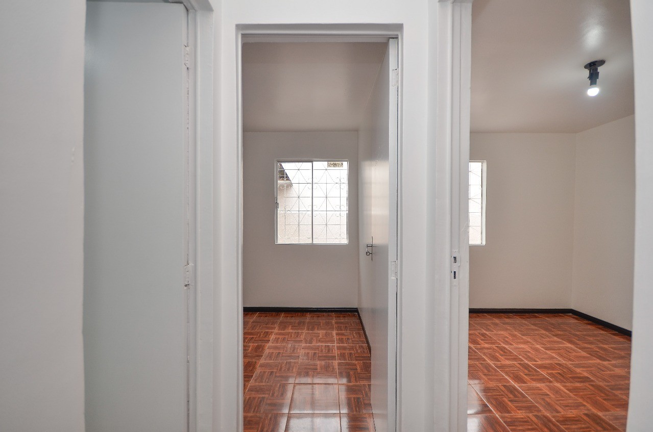 Casa à venda com 3 quartos, 80m² - Foto 3
