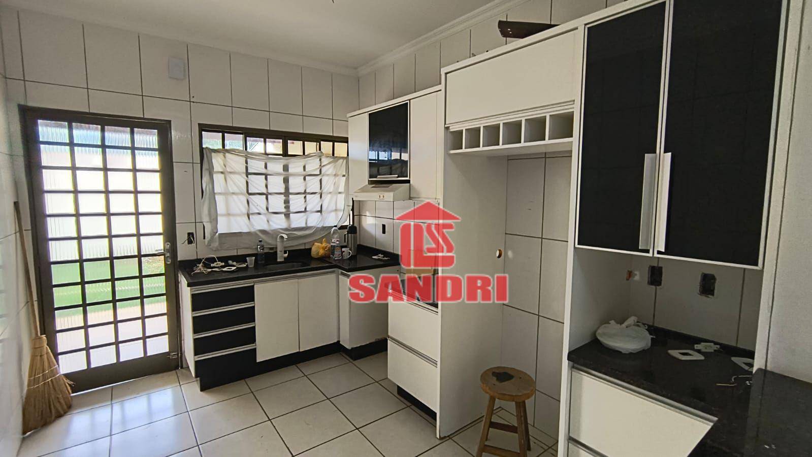 Casa para alugar com 1 quarto, 85m² - Foto 4