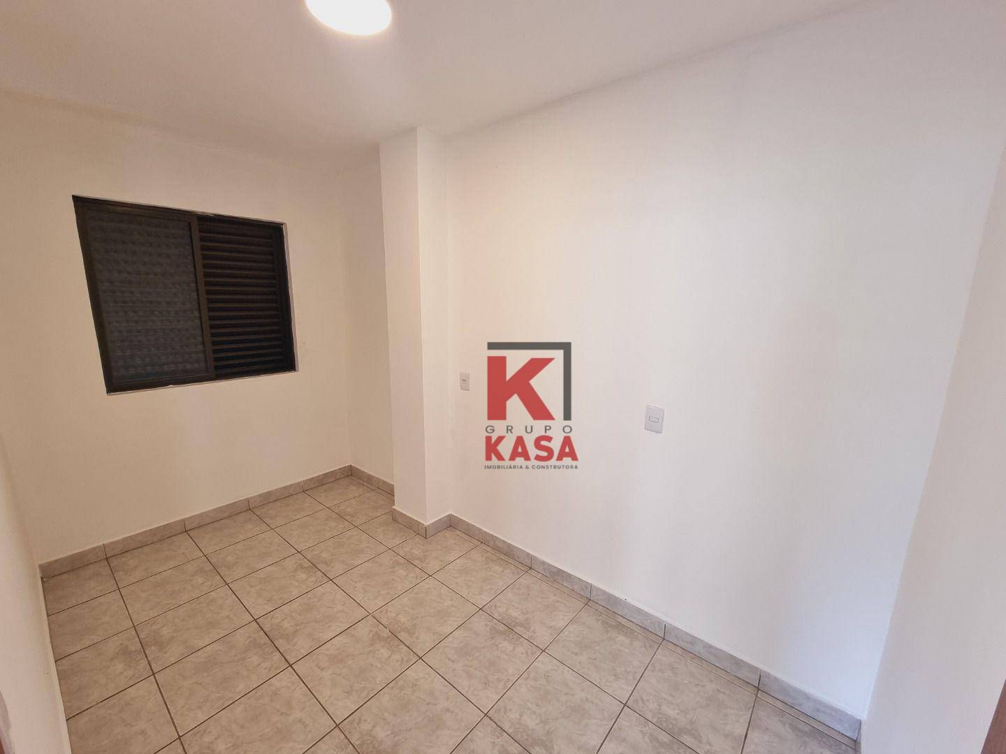 Casa à venda e aluguel com 3 quartos, 339m² - Foto 12