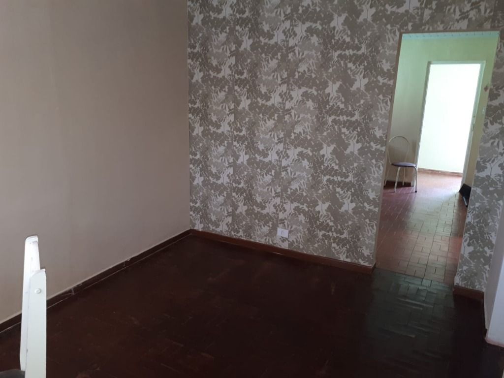 Casa à venda com 2 quartos, 130m² - Foto 3