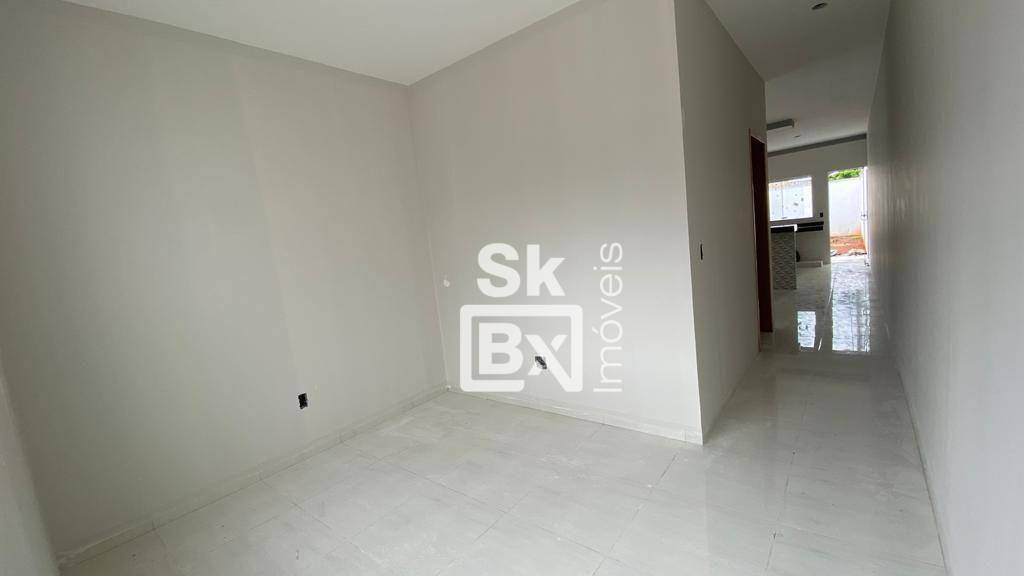 Casa à venda com 2 quartos, 66m² - Foto 2