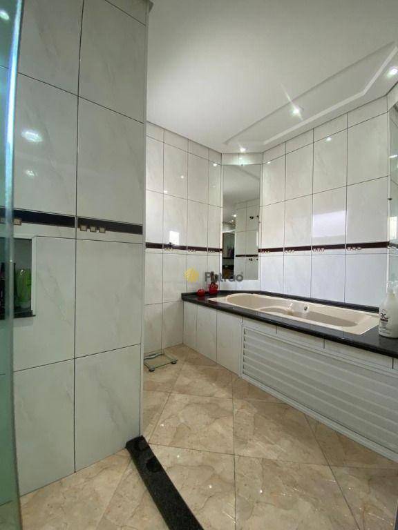 Sobrado à venda com 3 quartos, 264m² - Foto 7