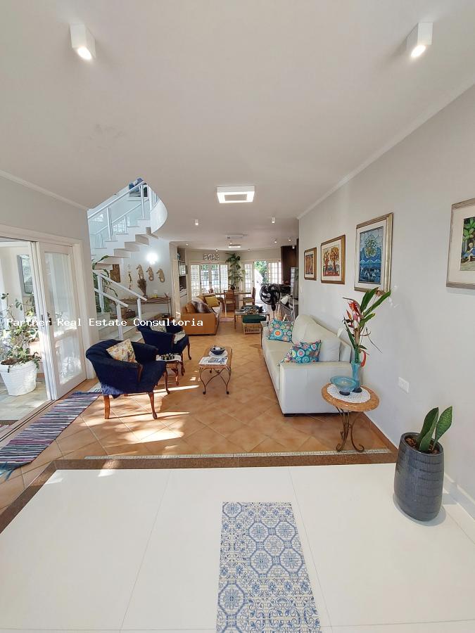 Casa à venda com 4 quartos, 525m² - Foto 2