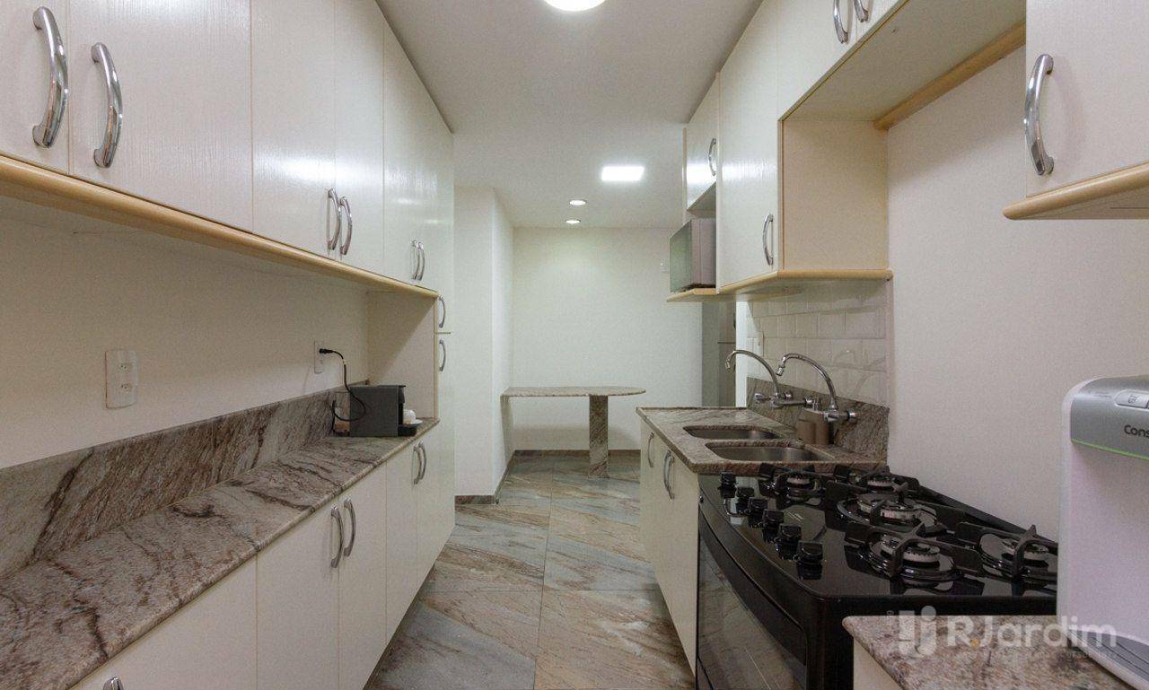 Apartamento para alugar com 4 quartos, 216m² - Foto 41