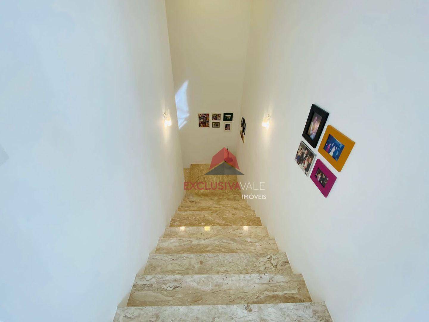 Casa de Condomínio à venda com 4 quartos, 330m² - Foto 8