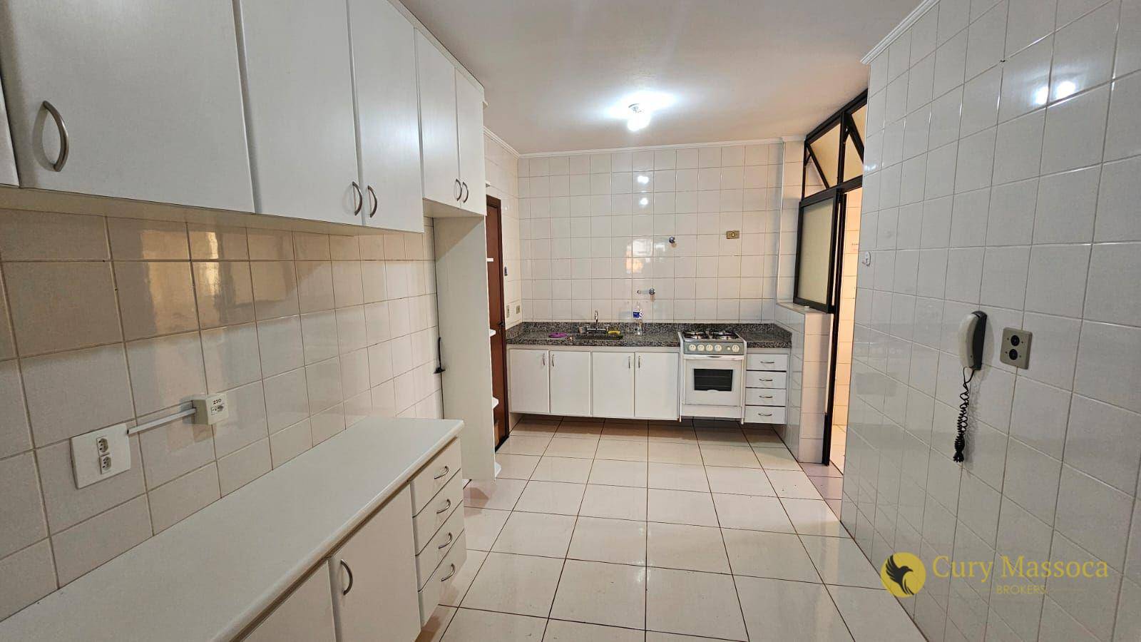 Apartamento para alugar com 3 quartos, 96m² - Foto 4