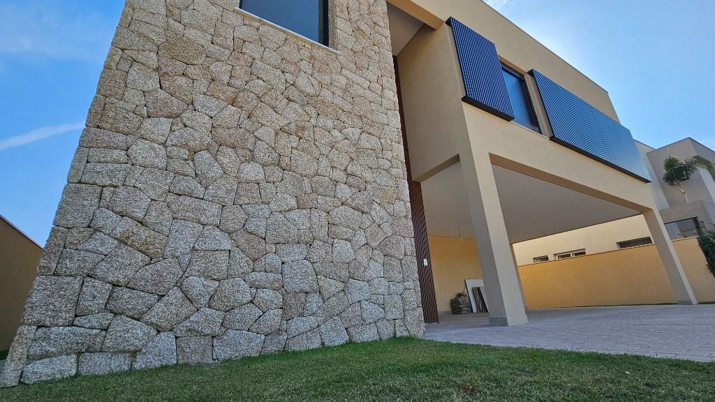 Casa de Condomínio à venda com 4 quartos, 360m² - Foto 5