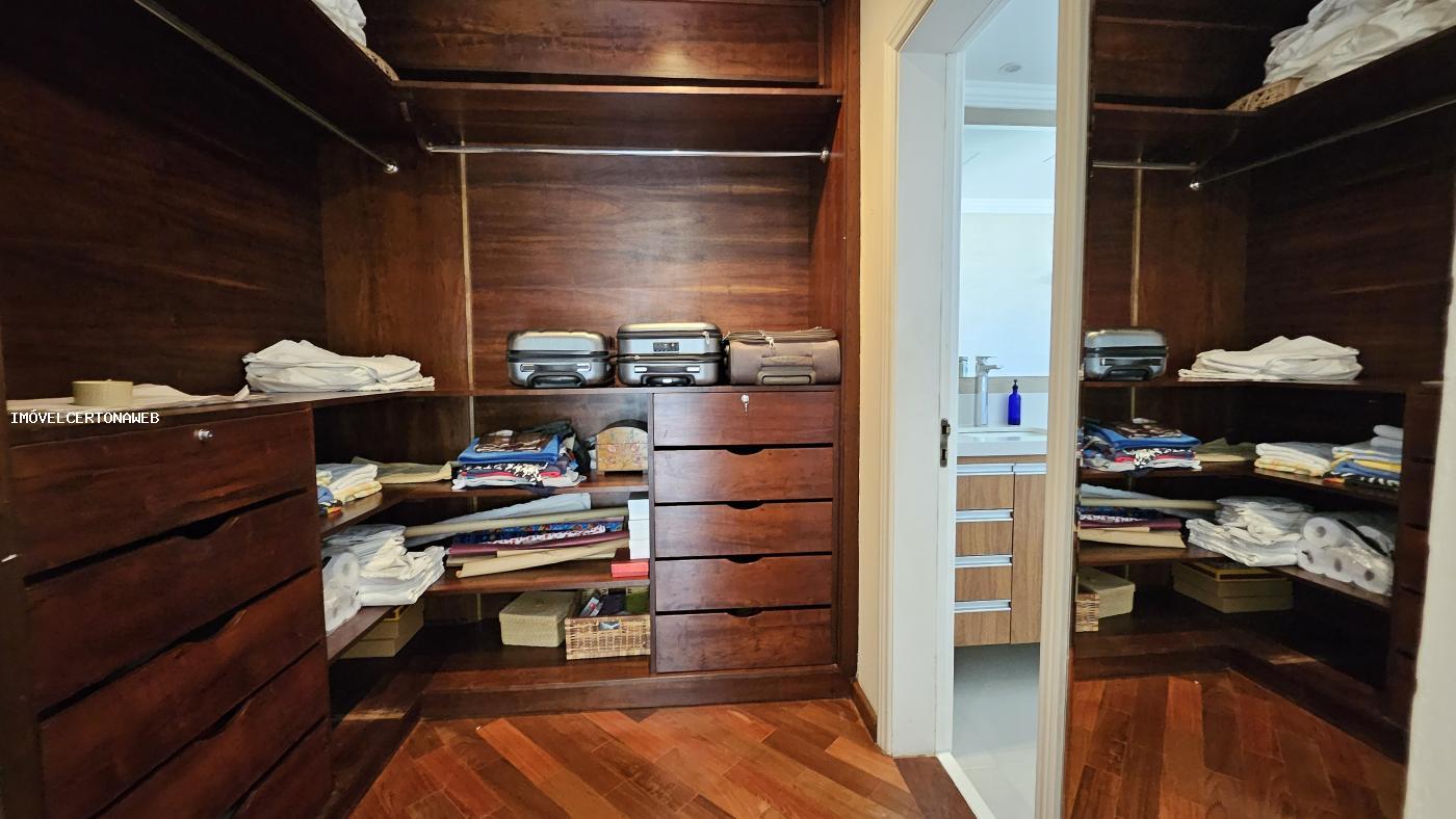 Casa de Condomínio à venda com 4 quartos, 300m² - Foto 30