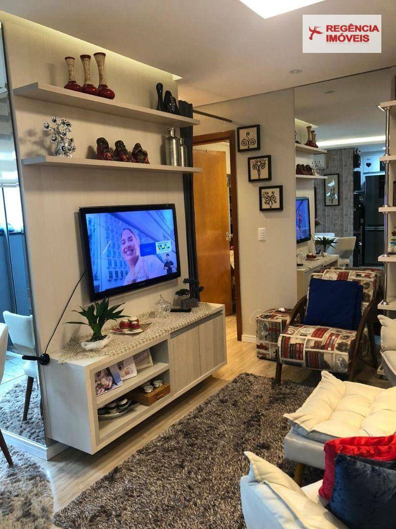 Apartamento à venda com 2 quartos, 63m² - Foto 4