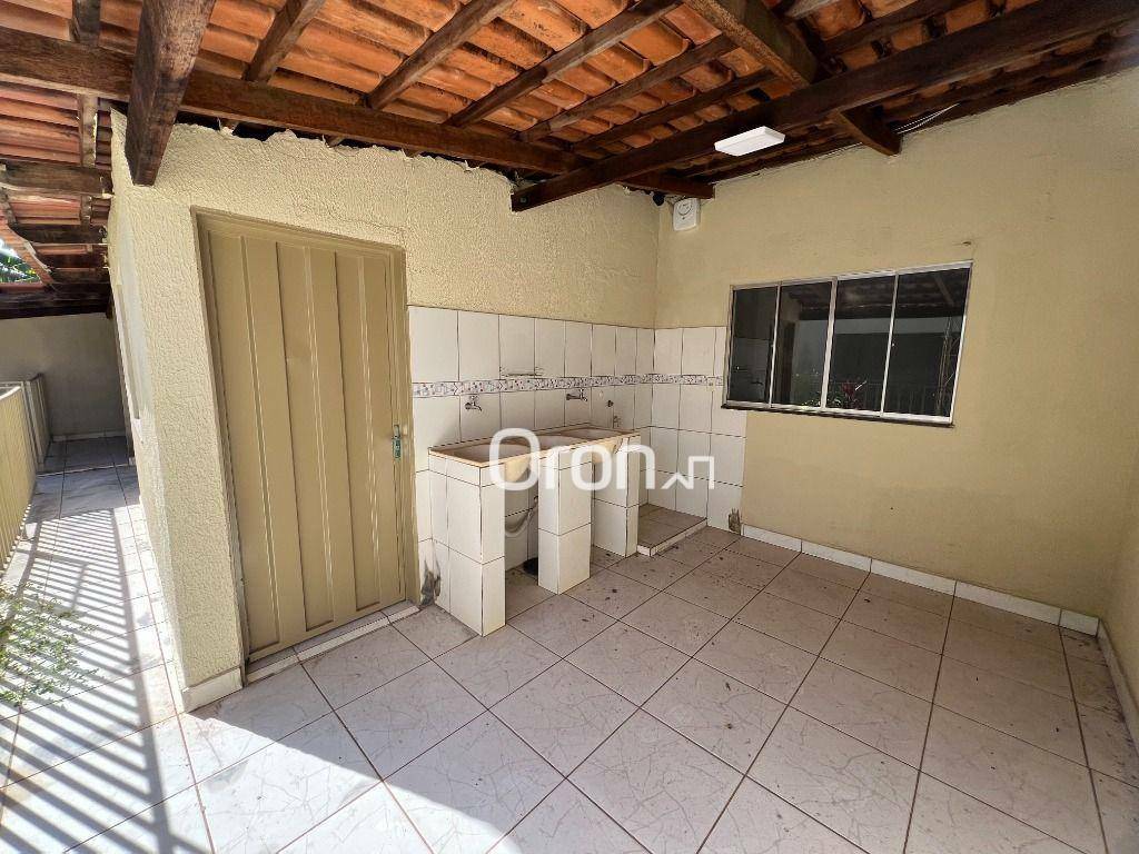 Casa à venda com 3 quartos, 248m² - Foto 11