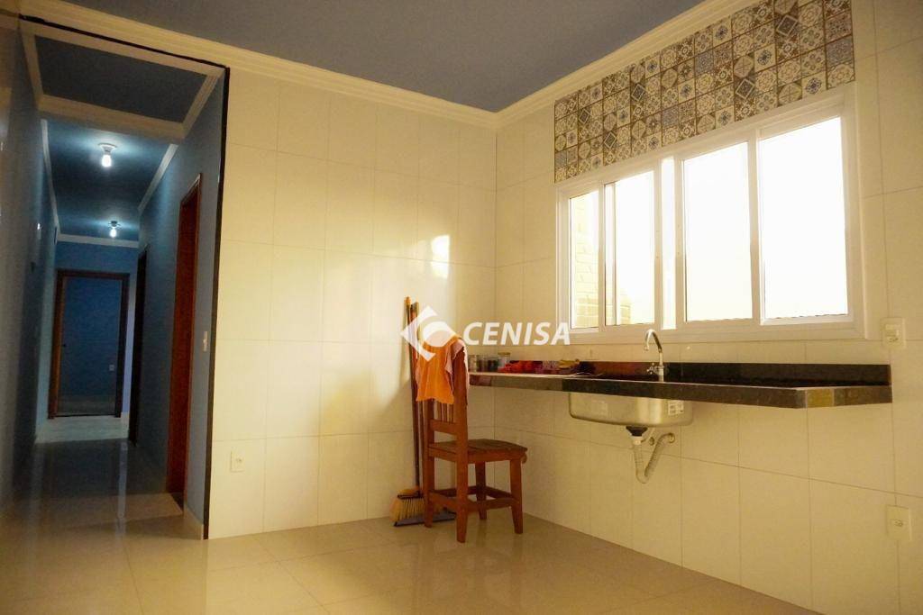 Casa à venda com 2 quartos, 240m² - Foto 5