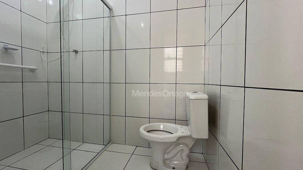 Casa para alugar com 2 quartos, 150m² - Foto 10