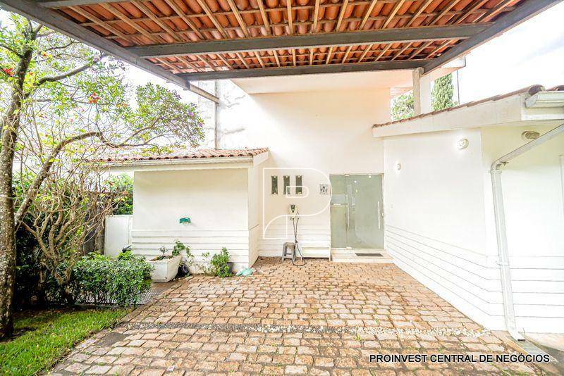 Casa de Condomínio à venda com 3 quartos, 187m² - Foto 1