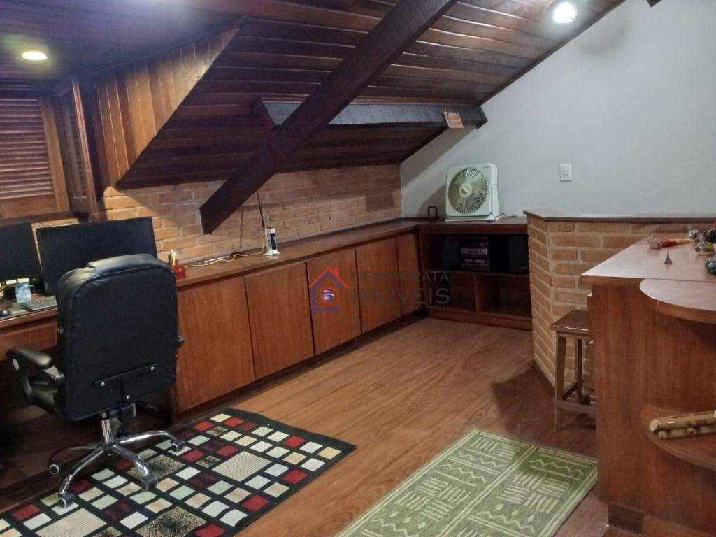 Sobrado à venda com 4 quartos, 301m² - Foto 24