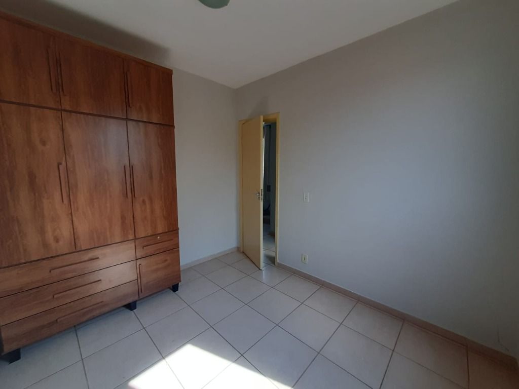 Apartamento para alugar com 2 quartos, 60m² - Foto 4