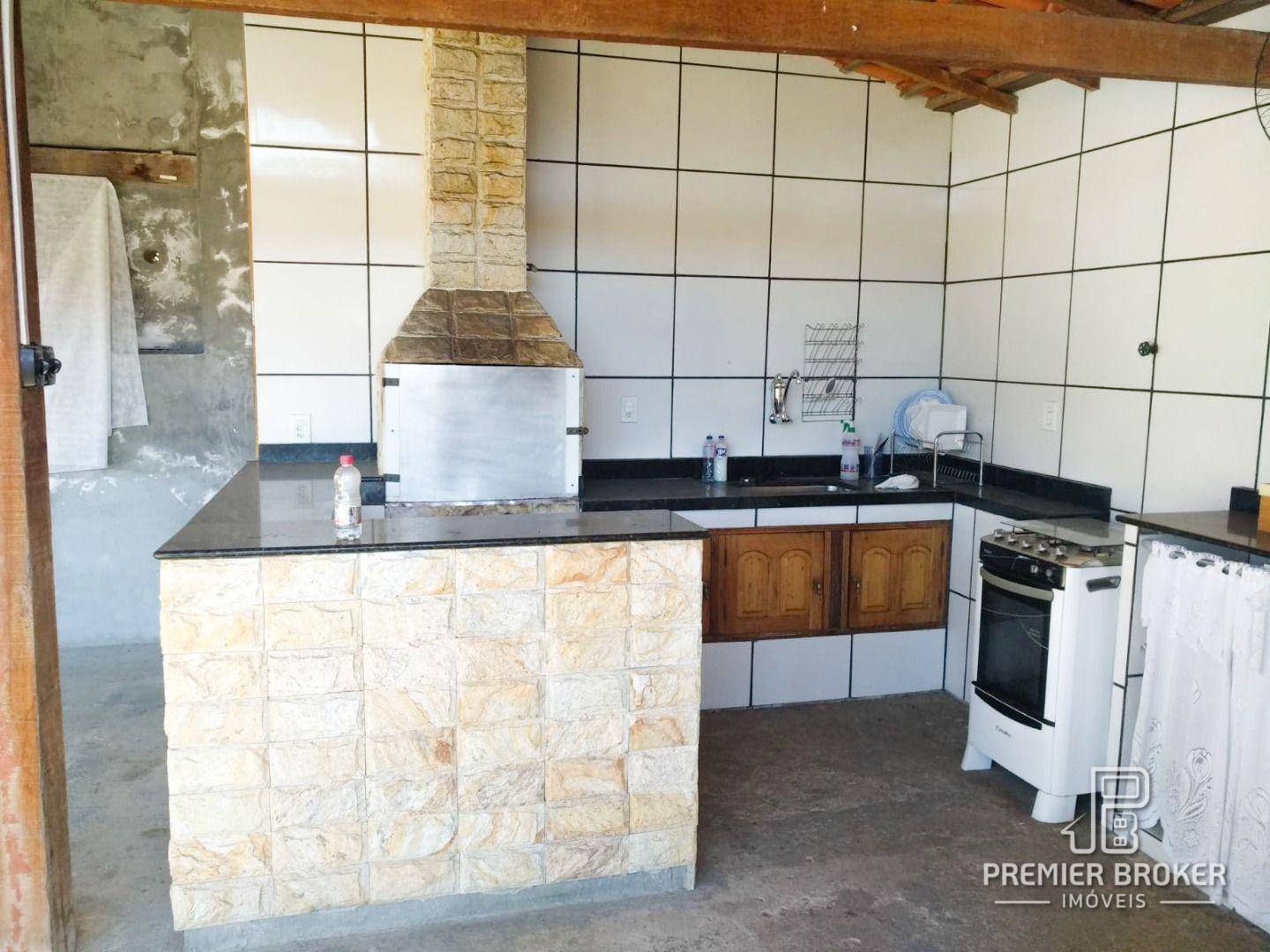 Casa à venda com 6 quartos, 250m² - Foto 13