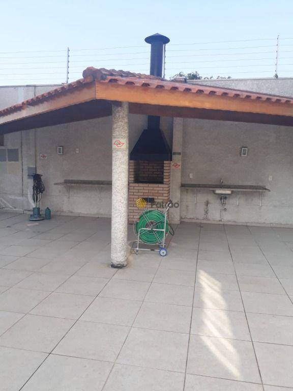 Apartamento para alugar com 2 quartos, 64m² - Foto 25