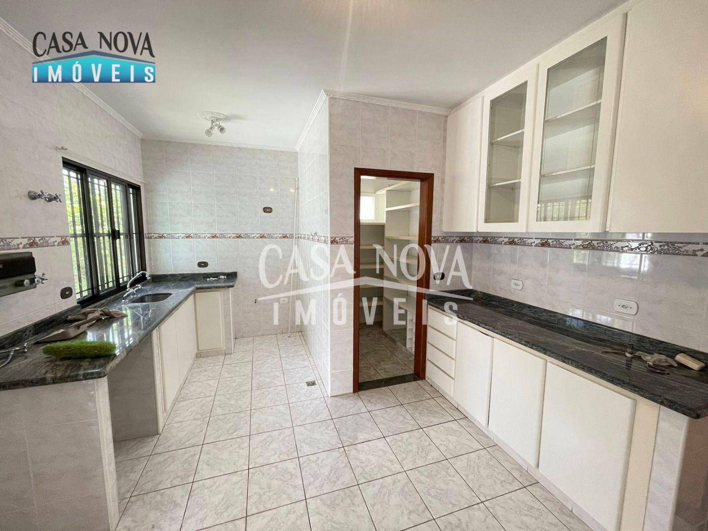 Casa de Condomínio para alugar com 3 quartos, 300m² - Foto 20