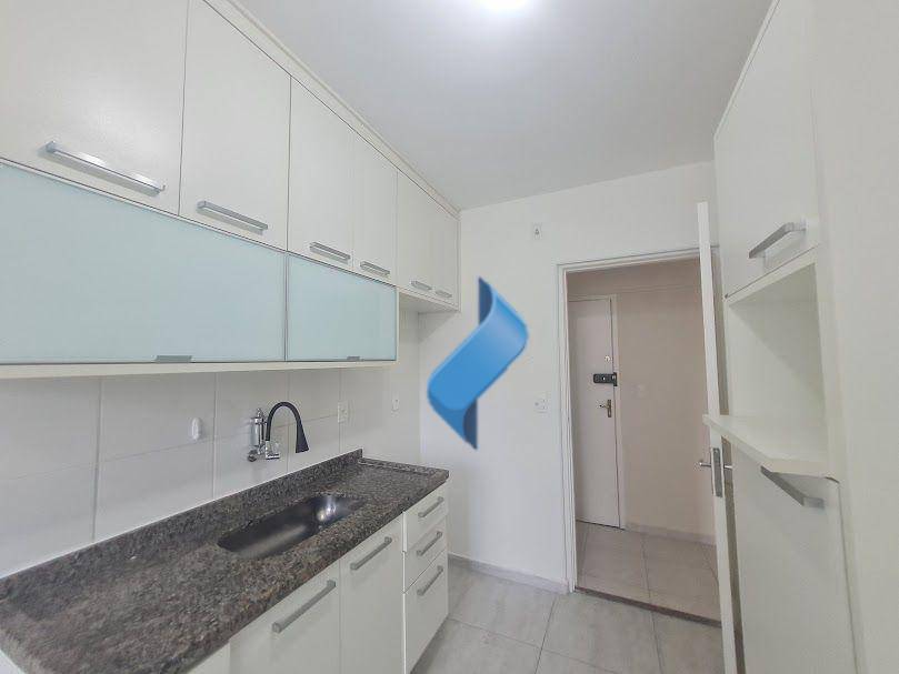 Apartamento à venda com 2 quartos, 52m² - Foto 18