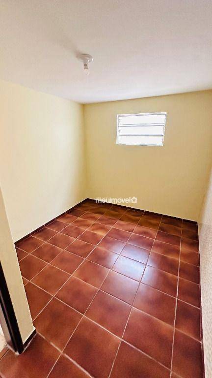 Casa à venda com 5 quartos, 200m² - Foto 19