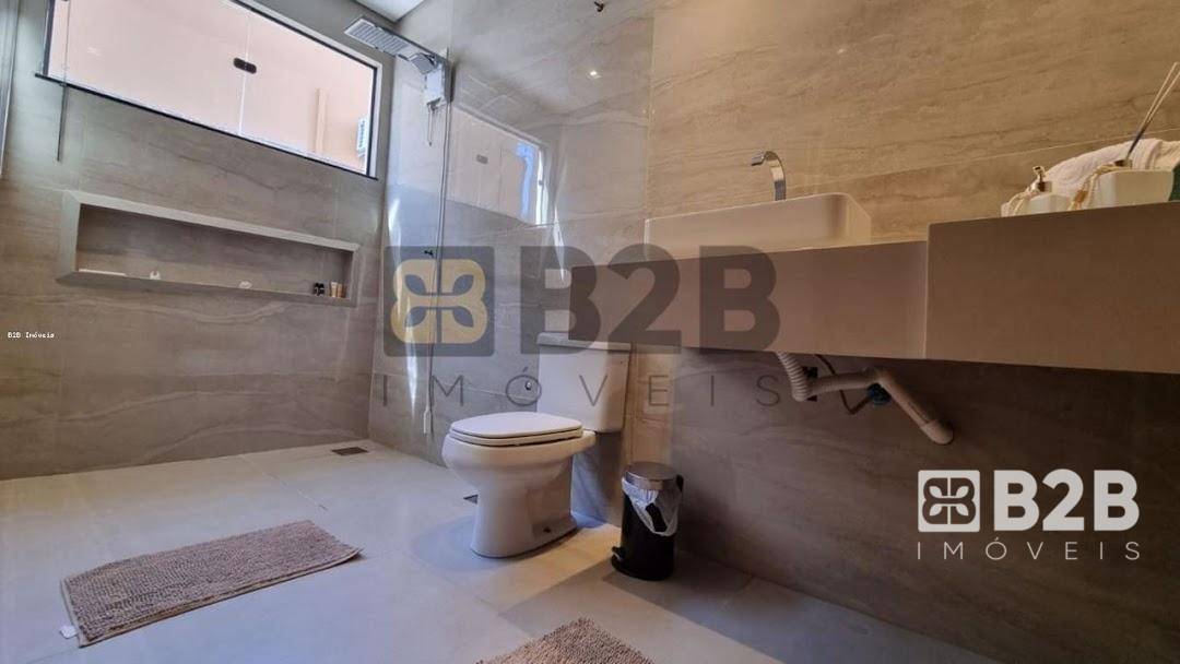 Casa à venda com 3 quartos, 225m² - Foto 10