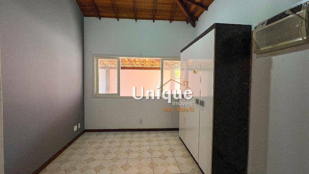 Casa à venda com 4 quartos, 211m² - Foto 11