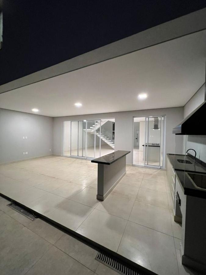 Casa de Condomínio à venda com 3 quartos, 284m² - Foto 14