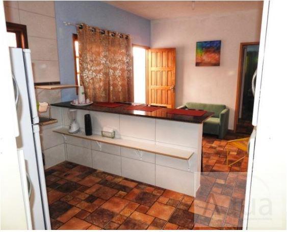 Casa à venda com 2 quartos, 150m² - Foto 2