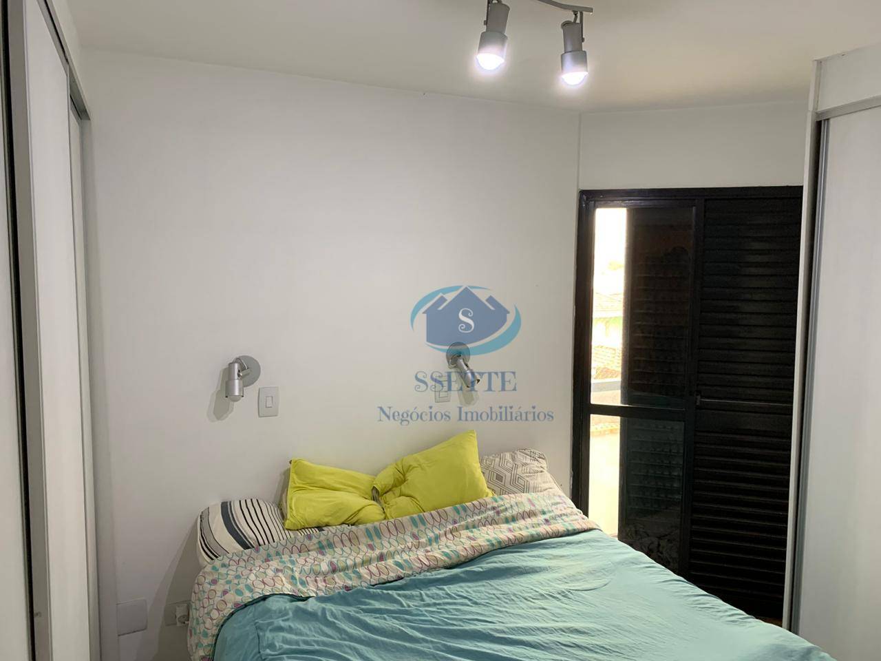 Apartamento à venda com 2 quartos, 70m² - Foto 10