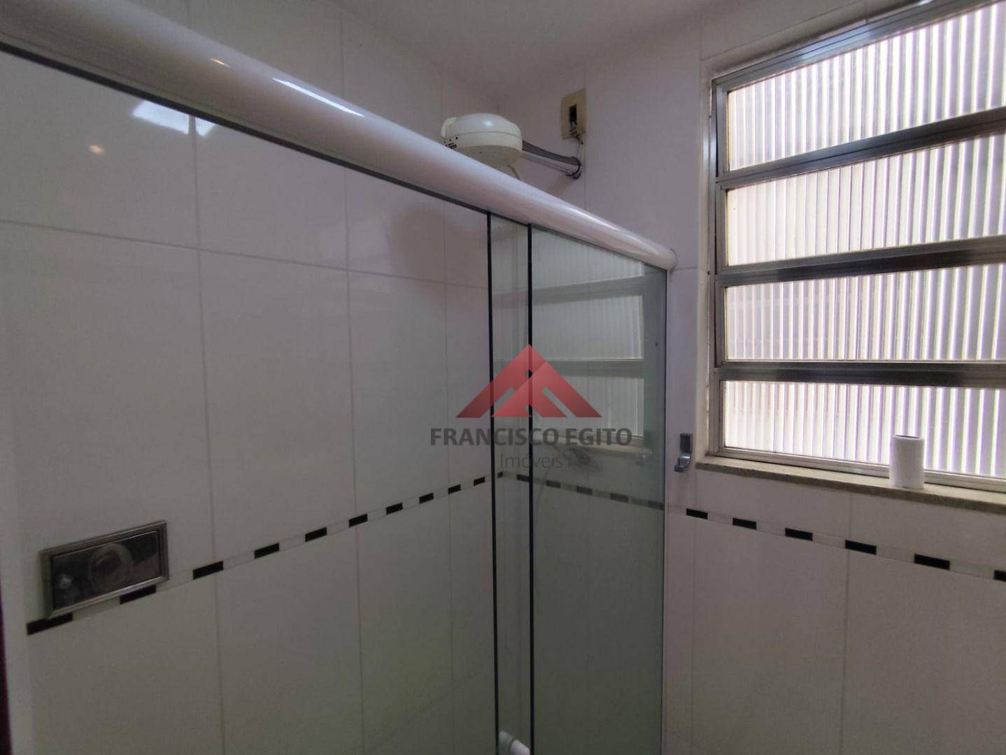 Apartamento para alugar com 3 quartos, 110m² - Foto 23