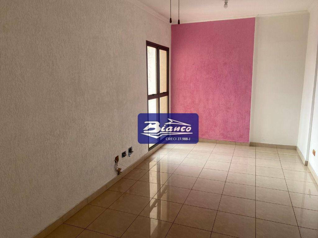 Apartamento à venda com 2 quartos, 60m² - Foto 3