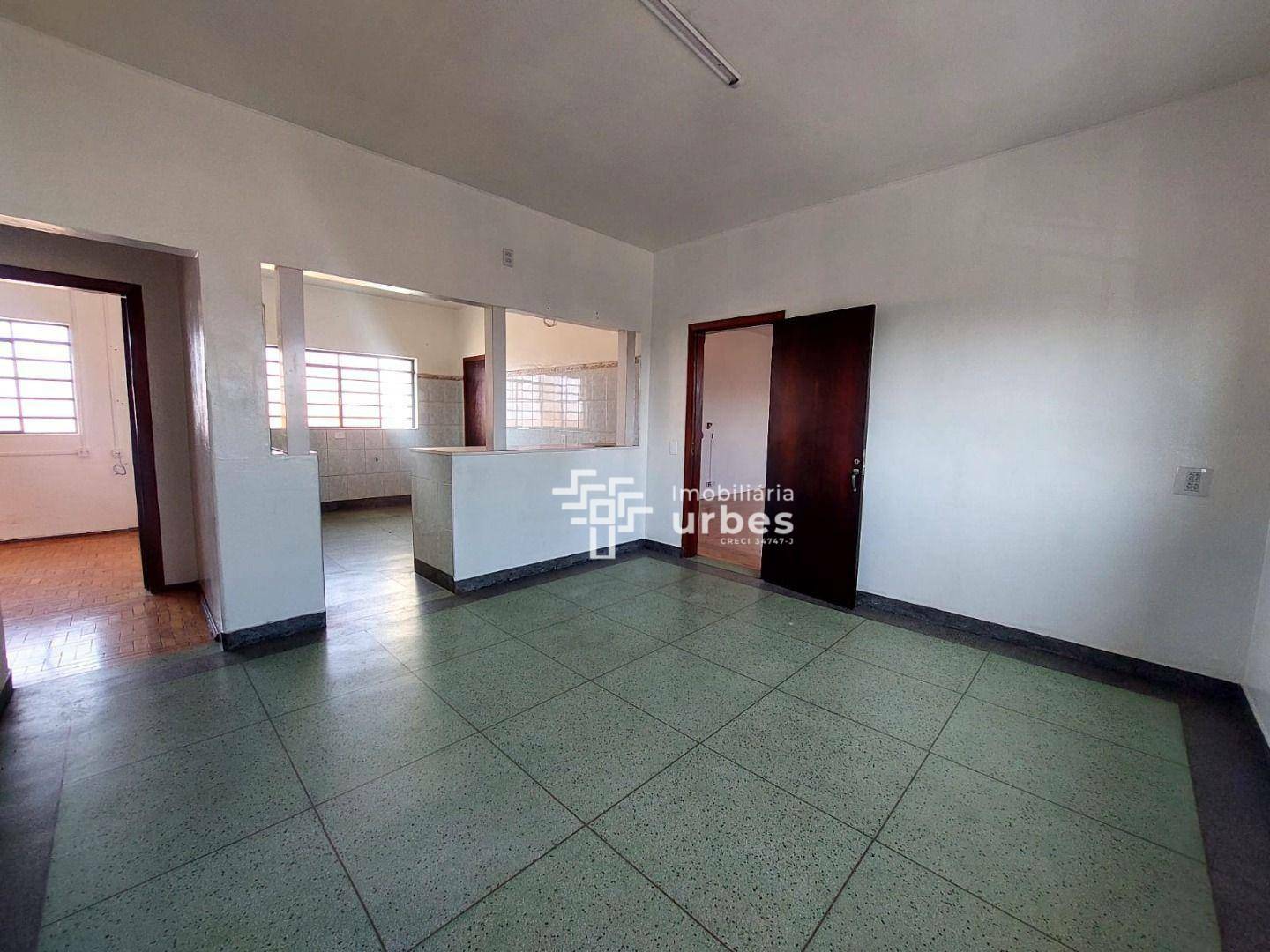 Casa à venda e aluguel com 4 quartos, 221m² - Foto 5