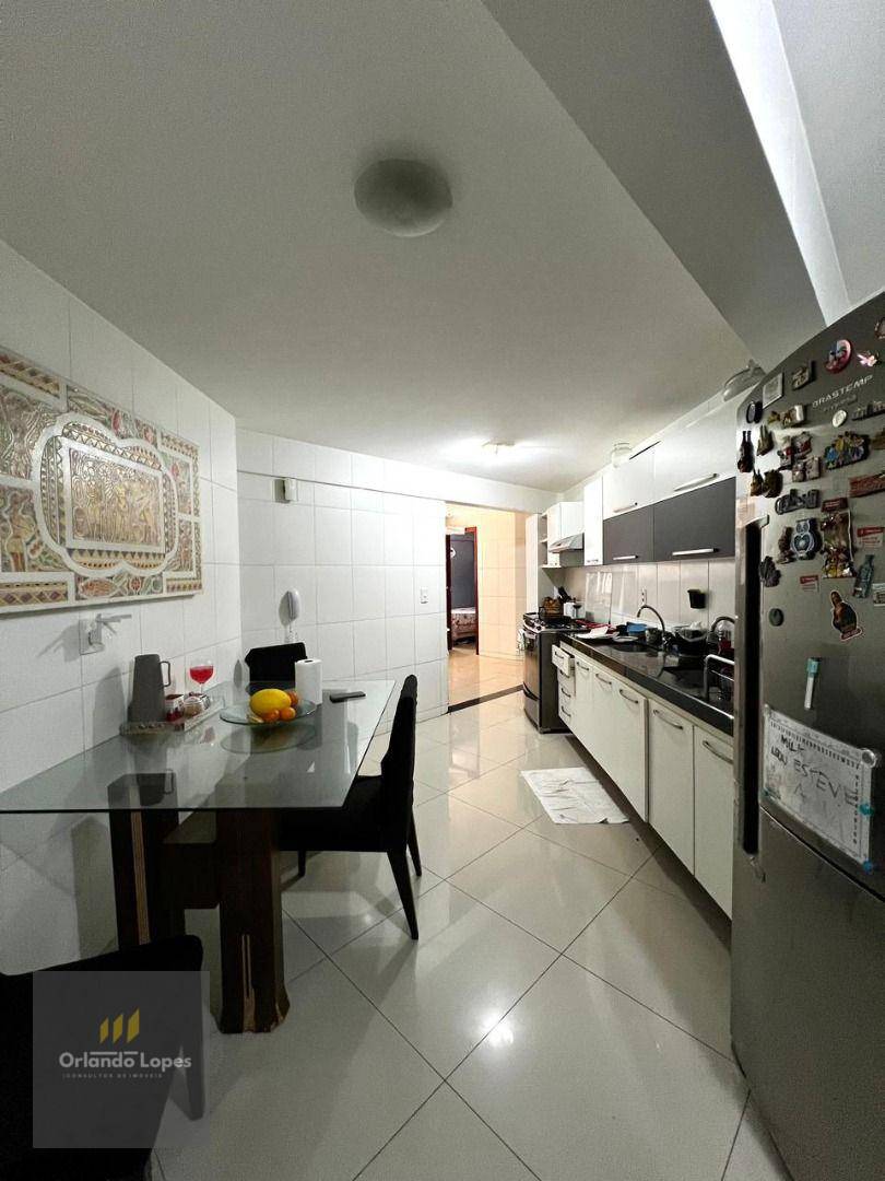 Apartamento, 4 quartos, 187 m² - Foto 2