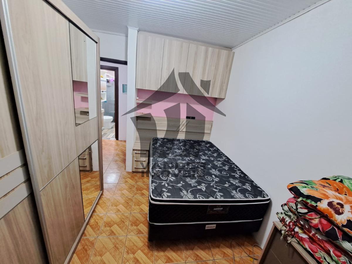 Casa à venda com 2 quartos, 60m² - Foto 11