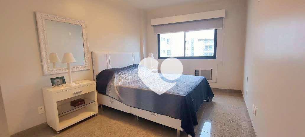 Apartamento à venda com 3 quartos, 185m² - Foto 10