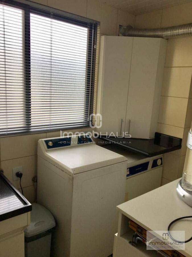 Apartamento à venda com 2 quartos, 162m² - Foto 11