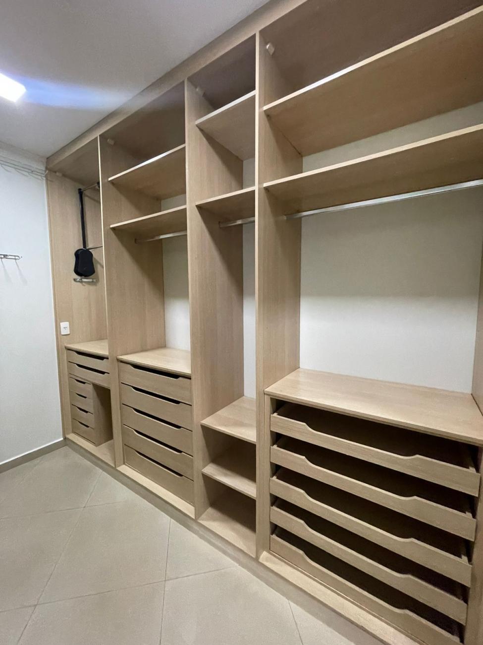 Casa à venda com 3 quartos, 200m² - Foto 14