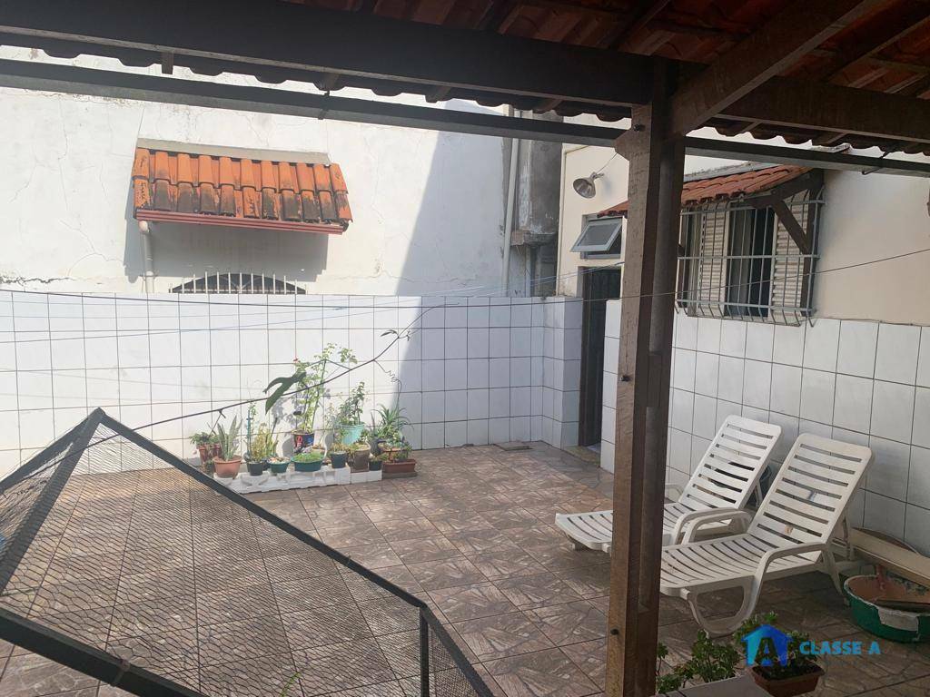 Casa à venda com 5 quartos, 2250m² - Foto 23