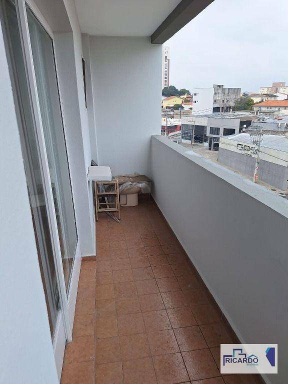 Apartamento para alugar com 2 quartos, 70m² - Foto 10