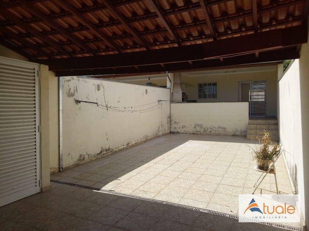 Casa à venda com 8 quartos, 255m² - Foto 17