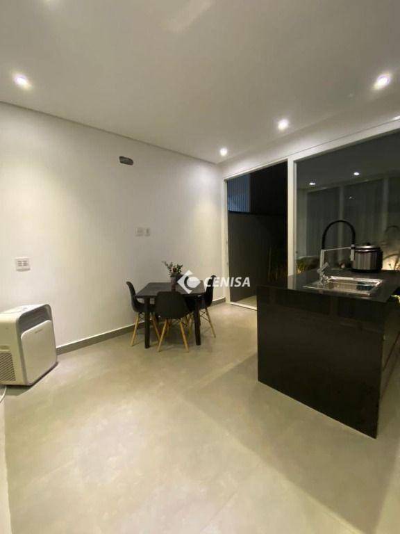 Casa de Condomínio à venda com 3 quartos, 195m² - Foto 2