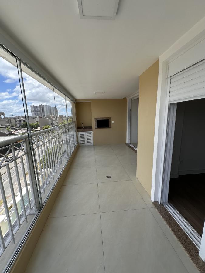 Apartamento à venda com 3 quartos, 138m² - Foto 6