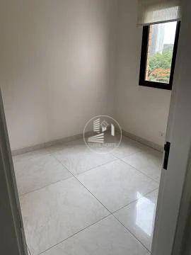 Apartamento à venda com 2 quartos, 78m² - Foto 11