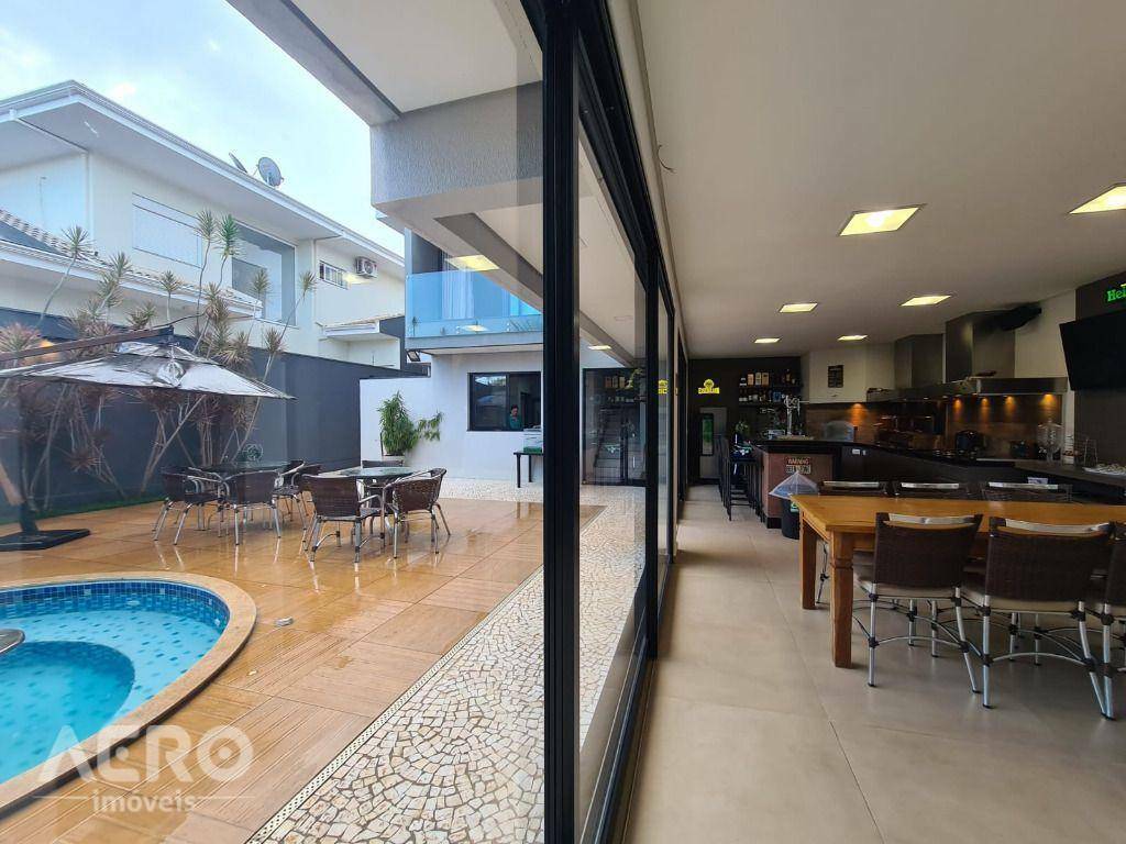 Casa de Condomínio à venda com 3 quartos, 260m² - Foto 44